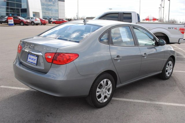Hyundai Elantra 2010 photo 2