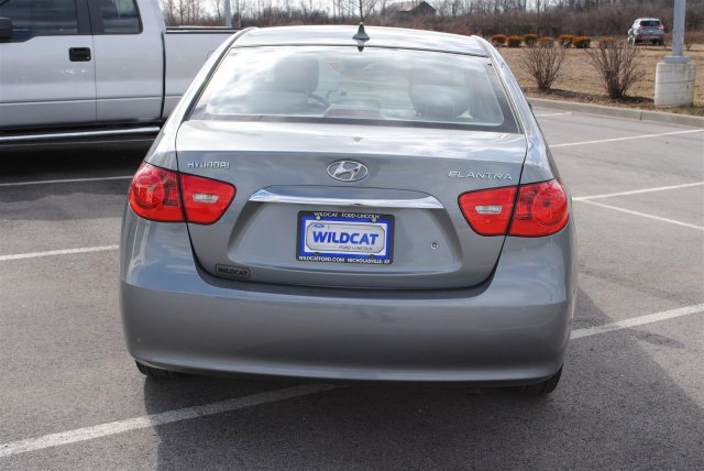 Hyundai Elantra 2010 photo 3