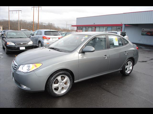 Hyundai Elantra FWD 4dr Sport Sedan