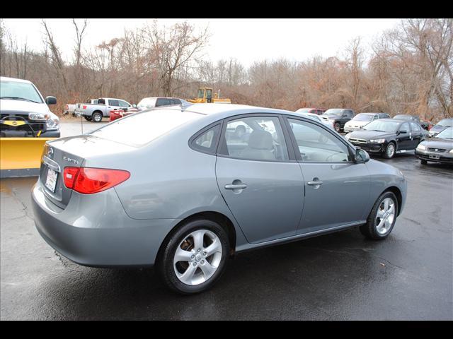 Hyundai Elantra 2010 photo 2