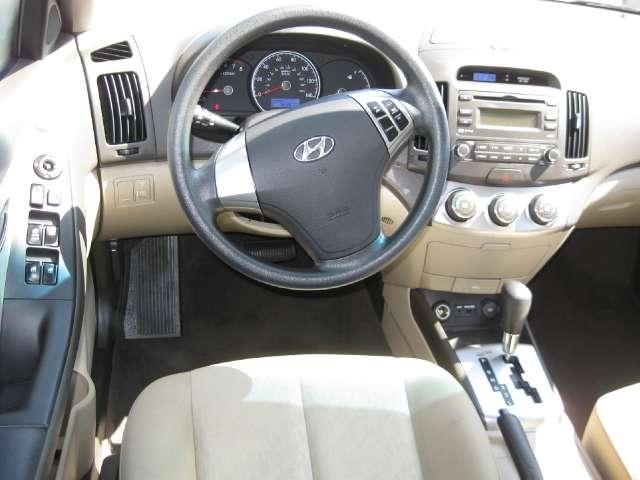 Hyundai Elantra 2010 photo 1