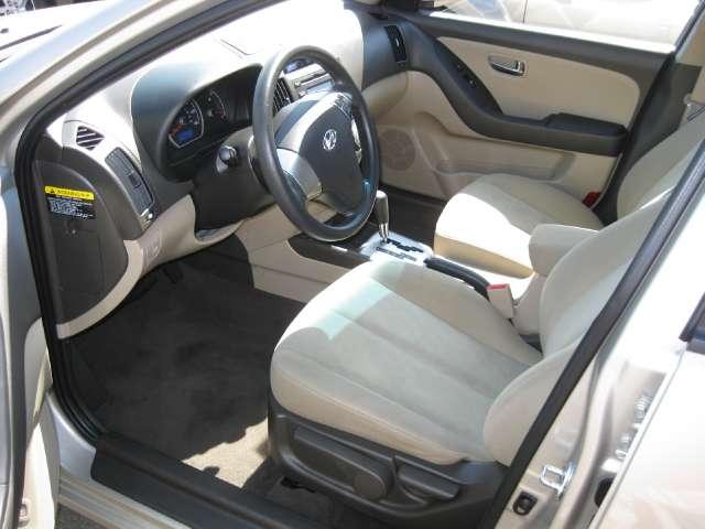 Hyundai Elantra 2010 photo 3