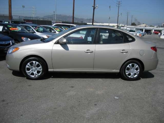 Hyundai Elantra 2010 photo 4