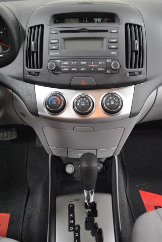 Hyundai Elantra 2010 photo 2