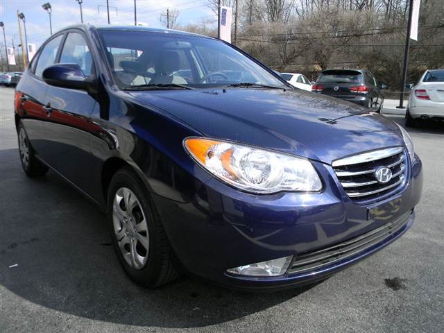 Hyundai Elantra 2010 photo 3