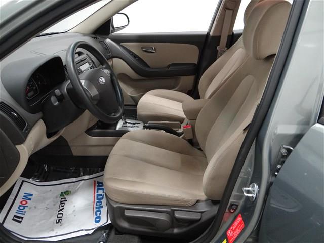 Hyundai Elantra 2010 photo 1