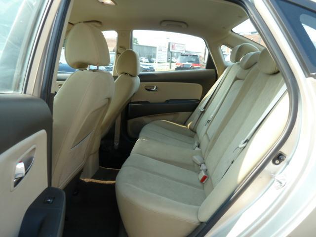 Hyundai Elantra 2010 photo 3