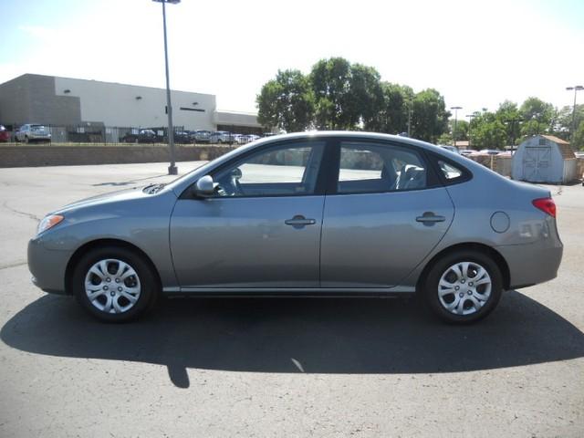 Hyundai Elantra 2010 photo 1