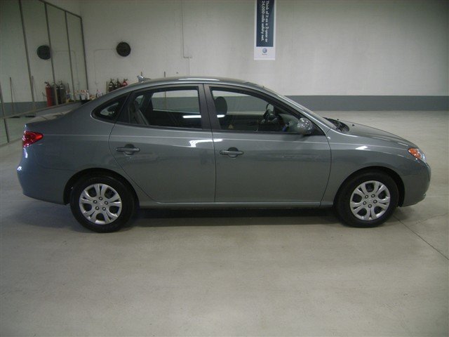 Hyundai Elantra 2010 photo 2