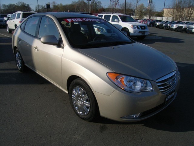 Hyundai Elantra 2010 photo 2
