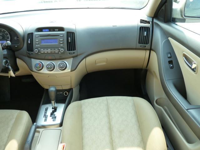 Hyundai Elantra 2010 photo 5