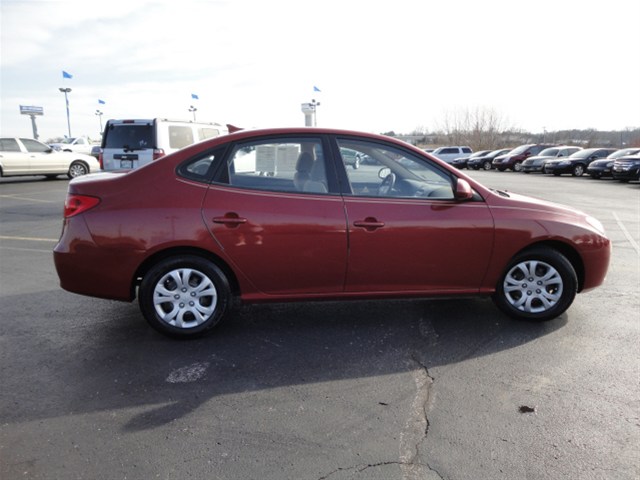 Hyundai Elantra 2010 photo 3