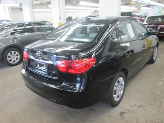 Hyundai Elantra FWD 4dr Sport Sedan