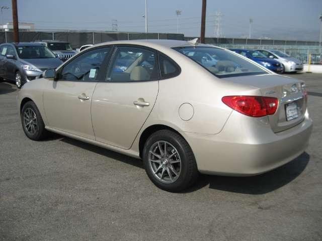 Hyundai Elantra 2010 photo 2
