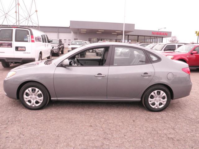 Hyundai Elantra 2010 photo 1