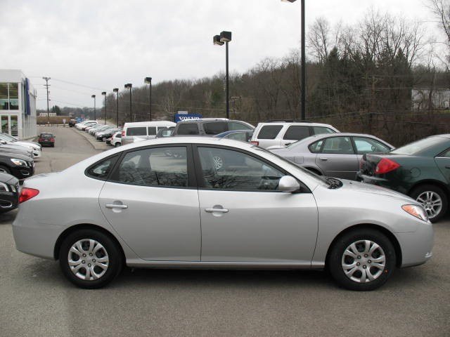 Hyundai Elantra 2010 photo 2