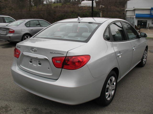 Hyundai Elantra 2010 photo 5