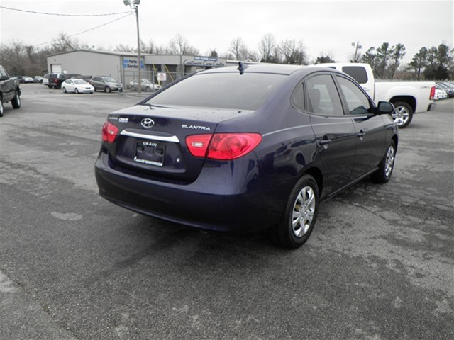 Hyundai Elantra 2010 photo 3