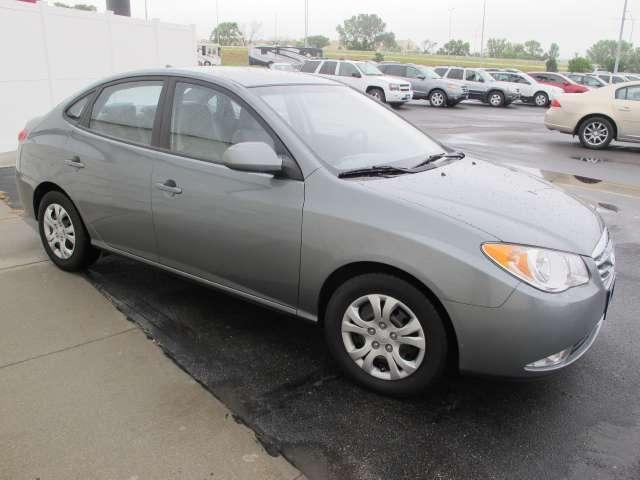 Hyundai Elantra 2010 photo 1