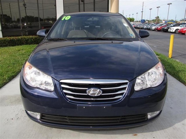 Hyundai Elantra 2010 photo 1