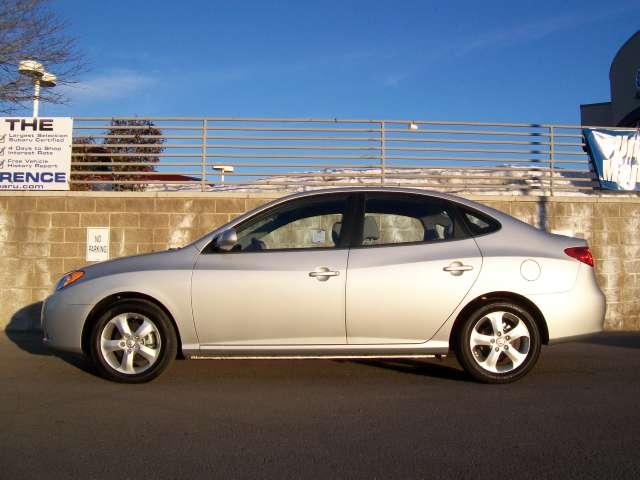 Hyundai Elantra 2010 photo 3