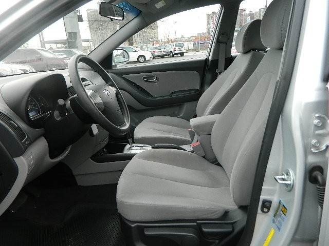 Hyundai Elantra 2010 photo 4