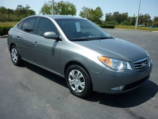 Hyundai Elantra 2010 photo 2