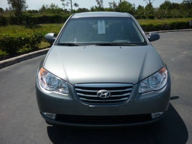 Hyundai Elantra 2010 photo 4
