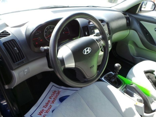 Hyundai Elantra 2010 photo 2