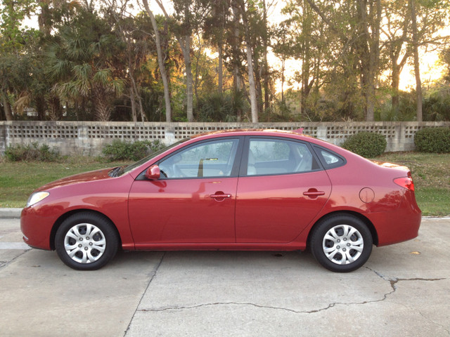 Hyundai Elantra 2010 photo 2