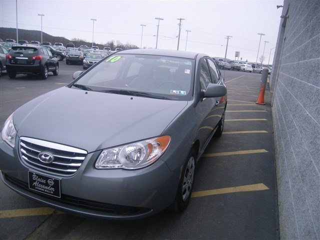 Hyundai Elantra 2010 photo 1
