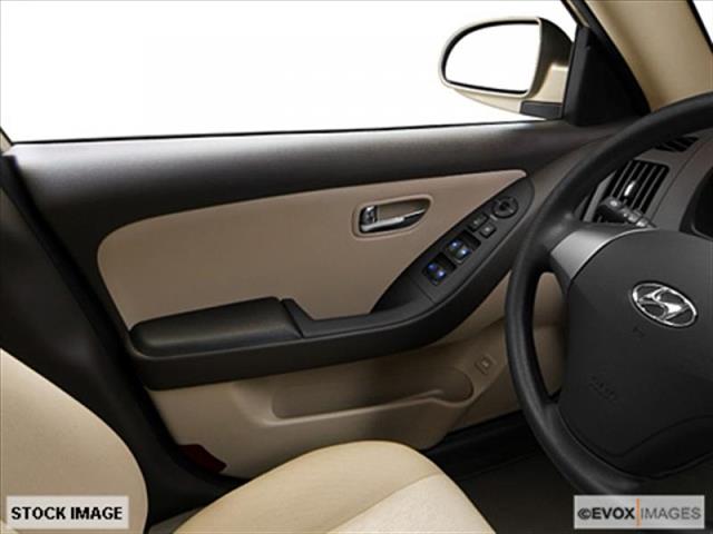 Hyundai Elantra 2010 photo 3