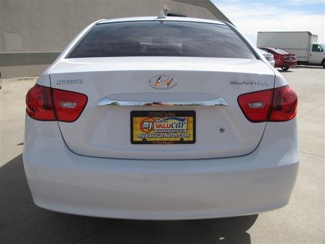 Hyundai Elantra 2010 photo 5