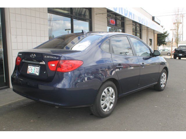 Hyundai Elantra 2010 photo 2