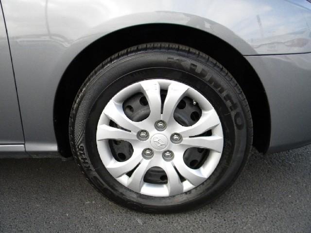 Hyundai Elantra 2010 photo 2