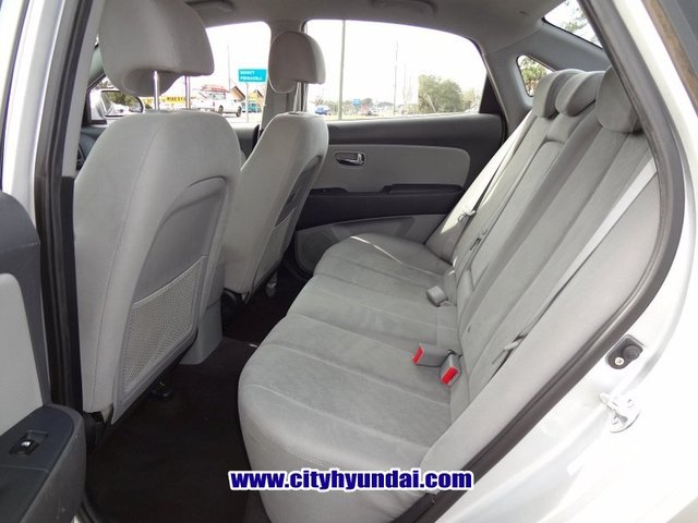 Hyundai Elantra 2010 photo 2