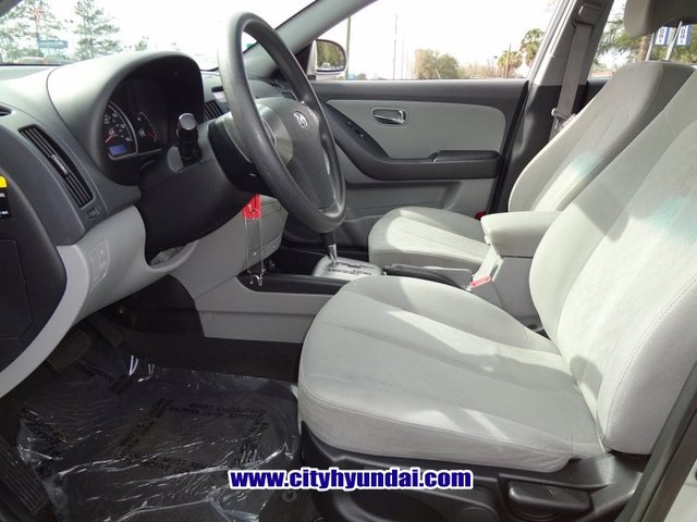Hyundai Elantra 2010 photo 5