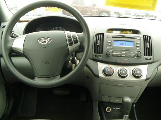 Hyundai Elantra 2010 photo 4