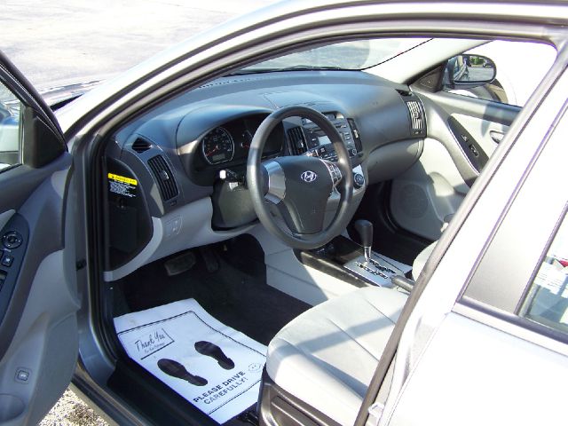 Hyundai Elantra 2010 photo 5