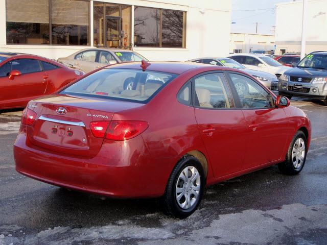 Hyundai Elantra 2010 photo 2
