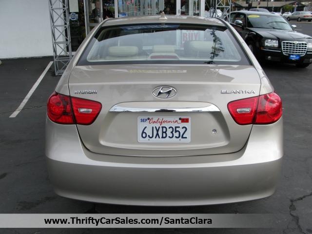 Hyundai Elantra 2010 photo 4