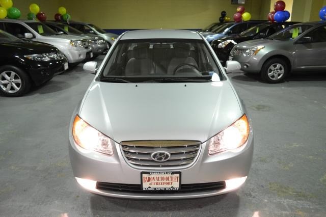 Hyundai Elantra 2010 photo 1