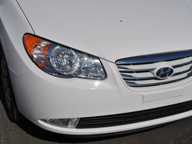 Hyundai Elantra 2010 photo 4
