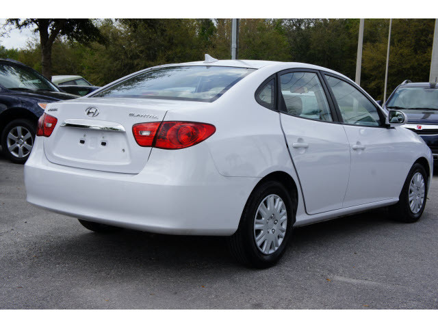 Hyundai Elantra 2010 photo 4