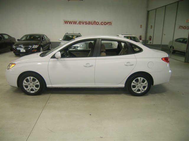 Hyundai Elantra 2010 photo 3
