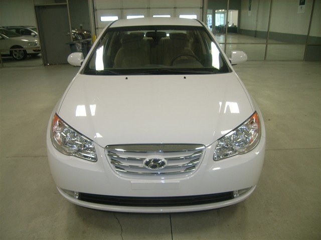 Hyundai Elantra 2010 photo 4