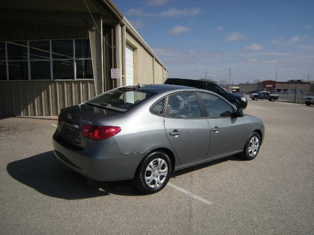 Hyundai Elantra 2010 photo 2