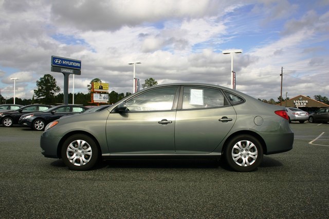 Hyundai Elantra 2010 photo 3