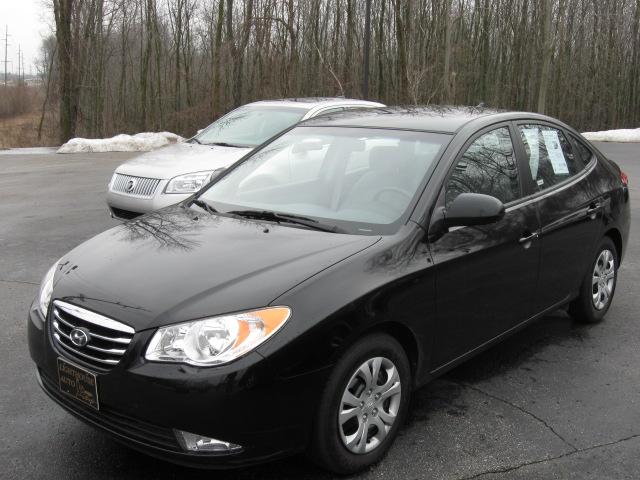 Hyundai Elantra FWD 4dr Sport Sedan
