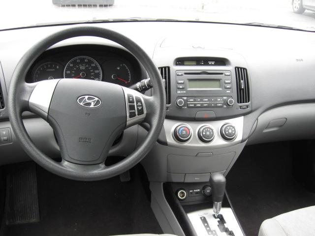 Hyundai Elantra 2010 photo 4